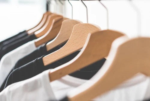 Essentials Uncovered: A Guide to Choosing Basic Apparel